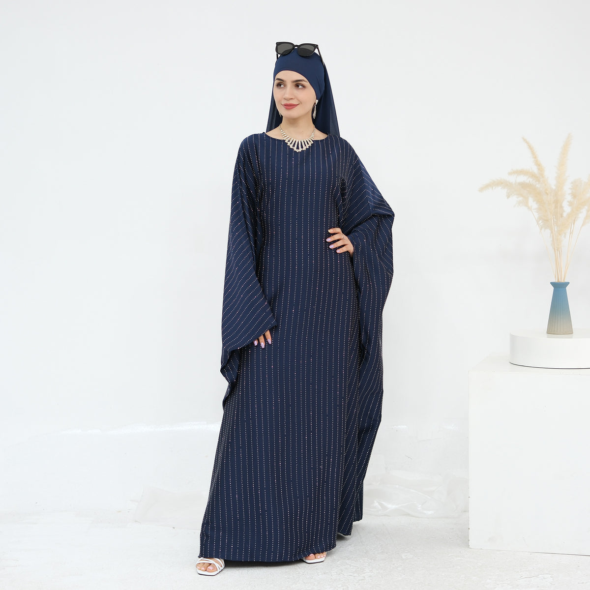 Loriya Dubai Sequined Long Robe Luxury Banquet Dress